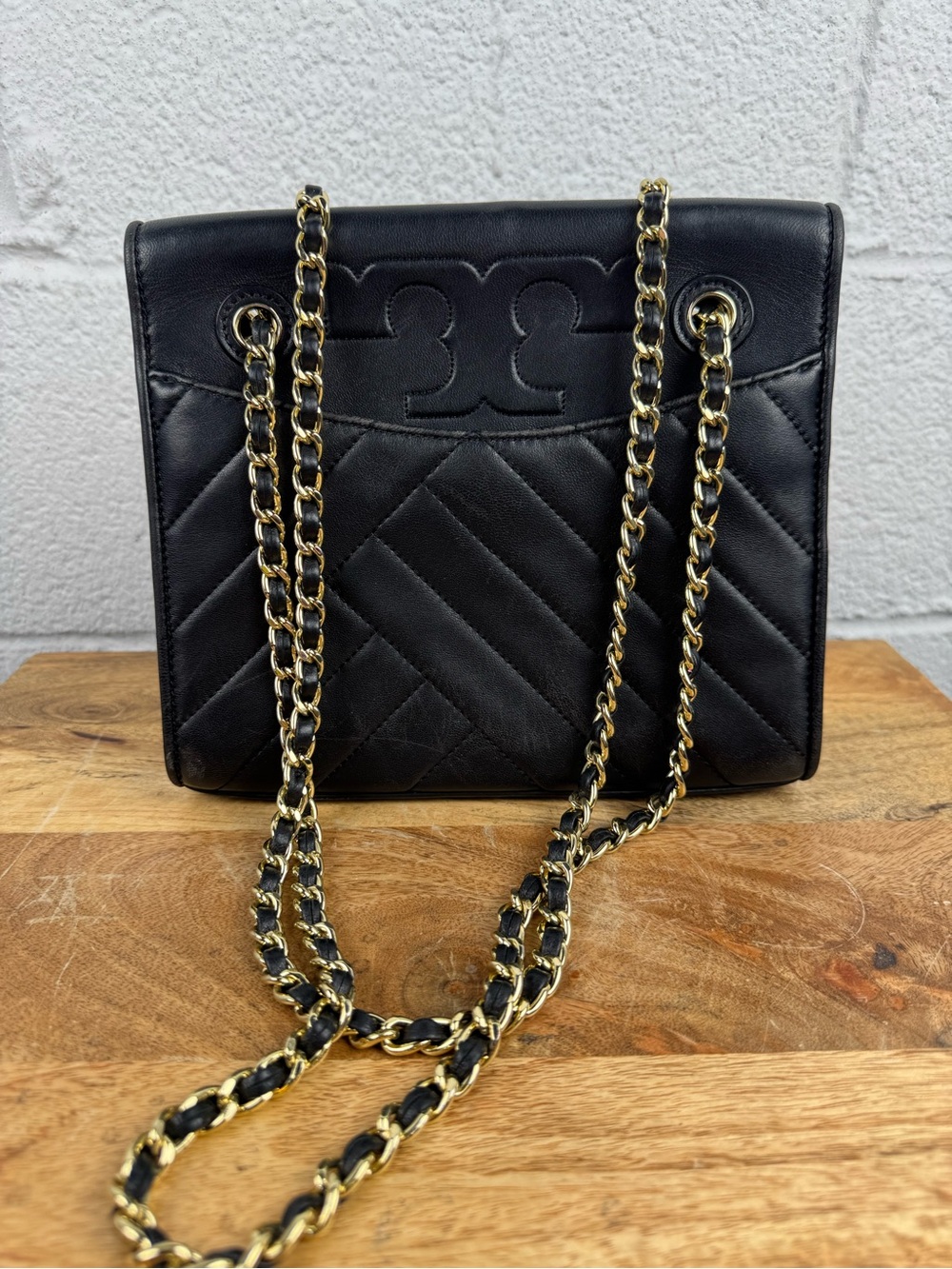 Tory Burch Fleming Small Convertible Shoulder Bag –Black Chevron Quilted Leather - Picture 3 of 14